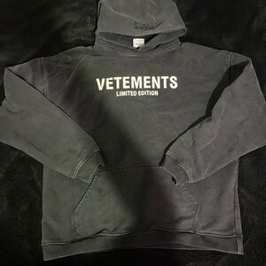 VETOMONT VETEMENTS LOGO LIMITED EDITION HOODIE DURING BLACK HOODED